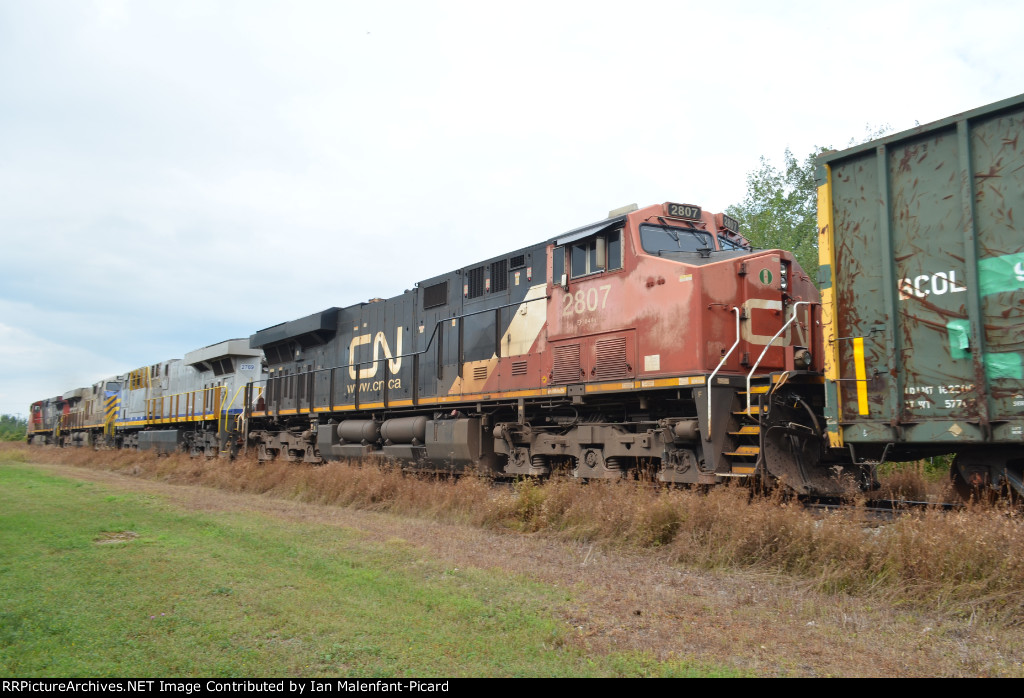 CN 2807 engineer side